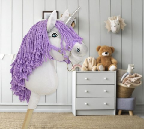 Hobby Horse Jednorożec na kiju biały, grzywa fioletowa i srebrny róg A4